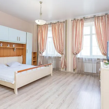 Nezavisimosty 33 * Минск